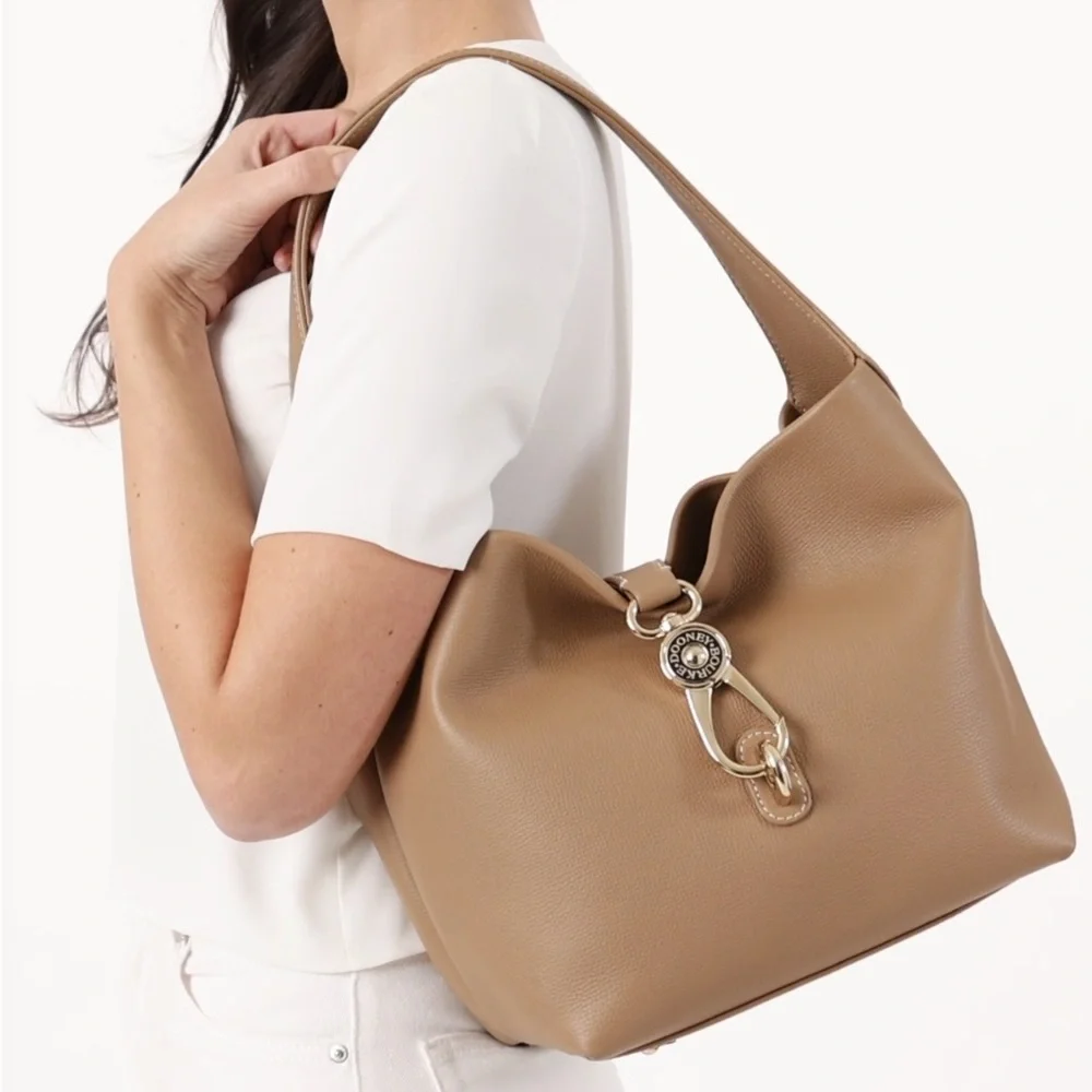 Dooney & Bourke Logo Lock Sac all leather Carmel purse, NWT - Picture 16 of 16